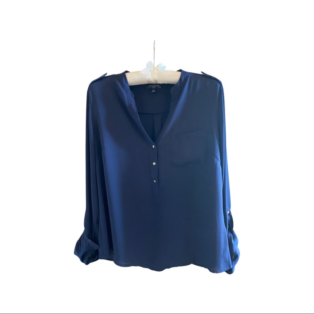 The Limited Blouse. Medium. Navy Blue.